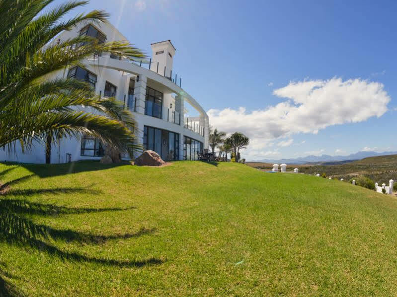 Fly Me To The Moon Guesthouse Mossel Bay Exterior foto